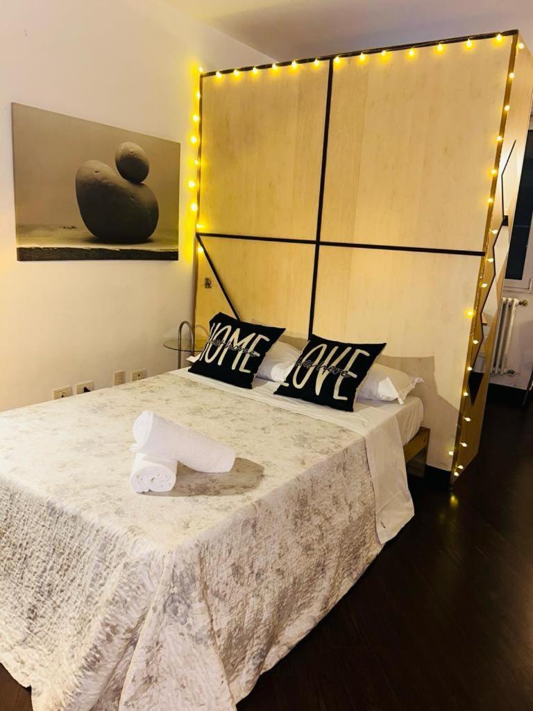 Easy Room Italy Prada Milano Dış mekan fotoğraf